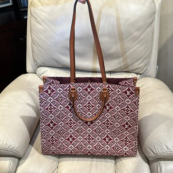 SOLD!!  Louis Vuitton Since 1854 On The Go GM Bordeaux - Picture 4 of 5